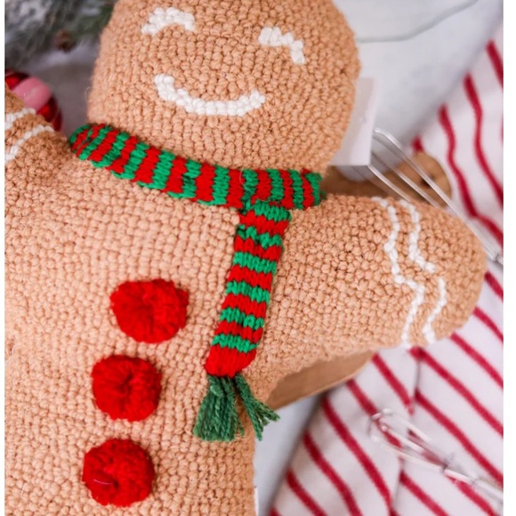 Peking Handicraft || Hooked Wool Gingerbread Man Throw Pillow - Picture 2 of 6